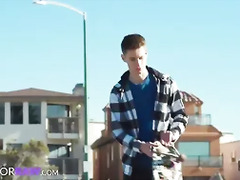 Sexy Sk8ter Hooksup wt Twink Stranger - Trevor Harris, Cristiano - NextDoorRaw