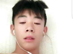 Chinese str8 teen cums for a girl on webcam (1'20'')